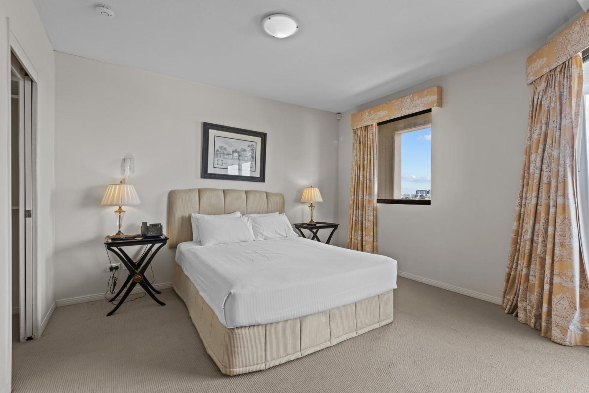 The Oasis Aparthotel 4*