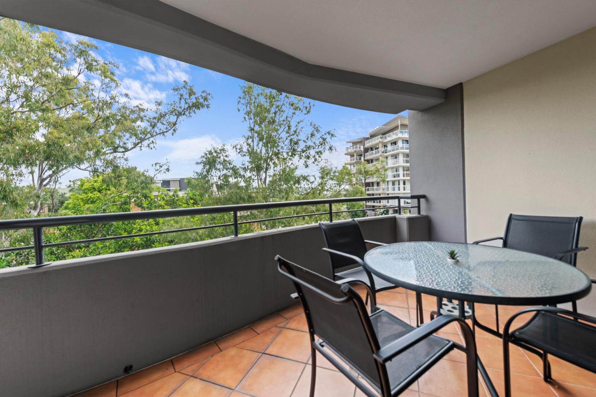 The Oasis 4* Brisbane