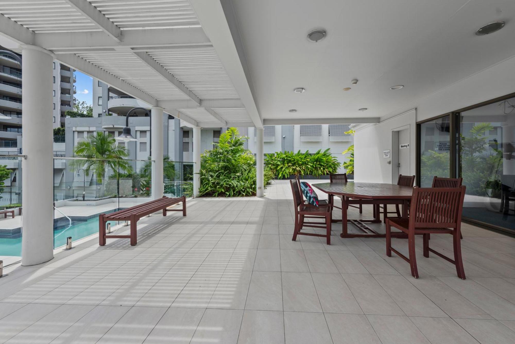 Aparthotel The Oasis Brisbane